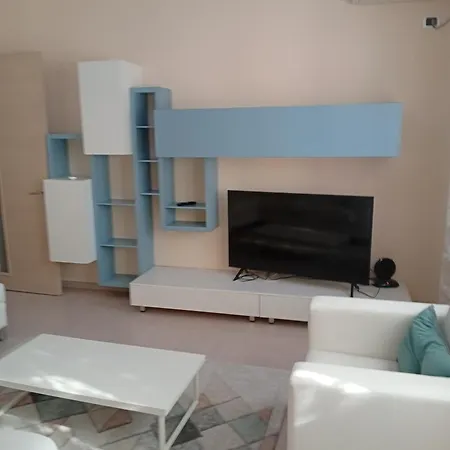 New 9 דירה